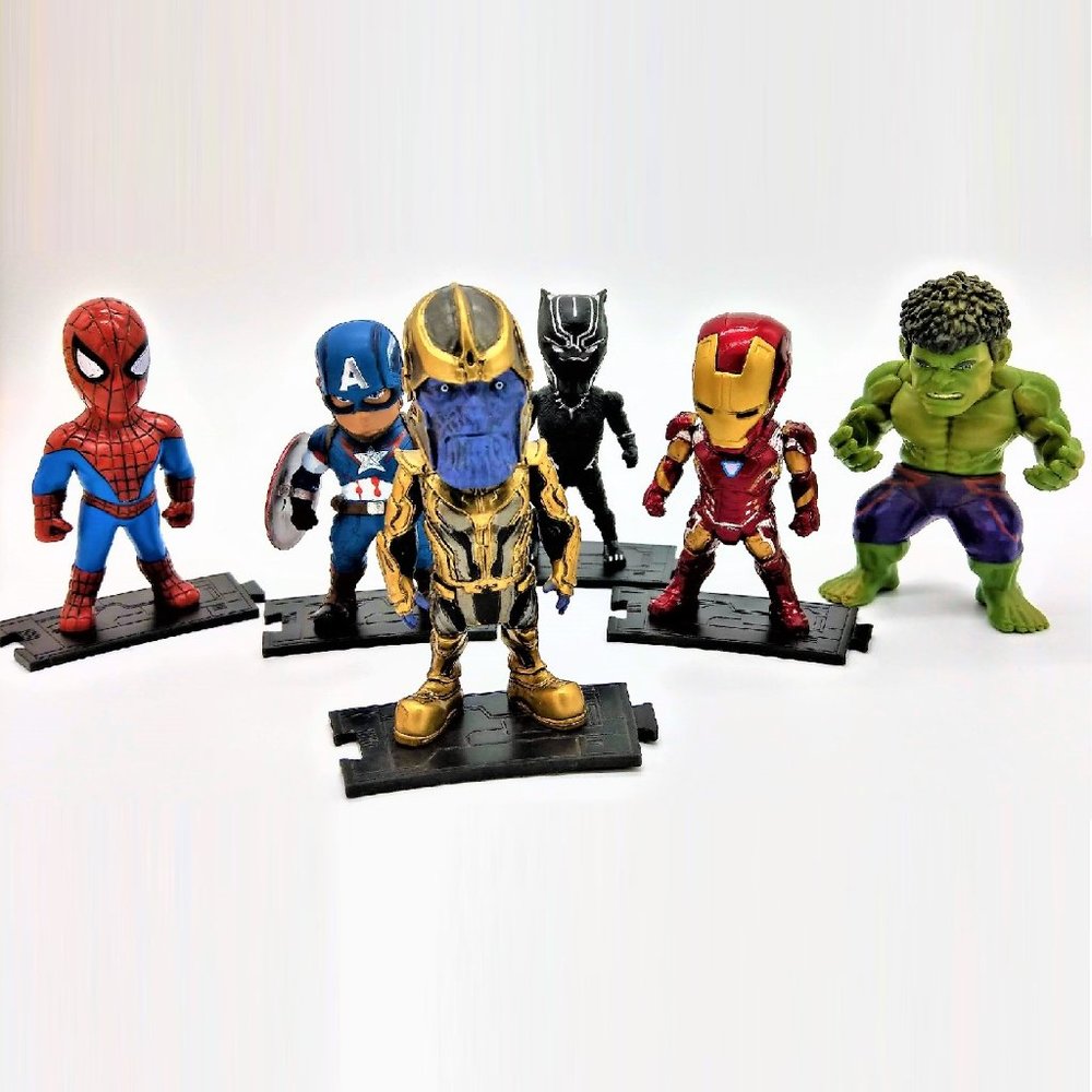 Avengers Collectible 6-in-1 Set